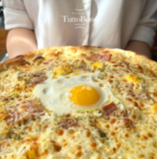 carbonara pizza