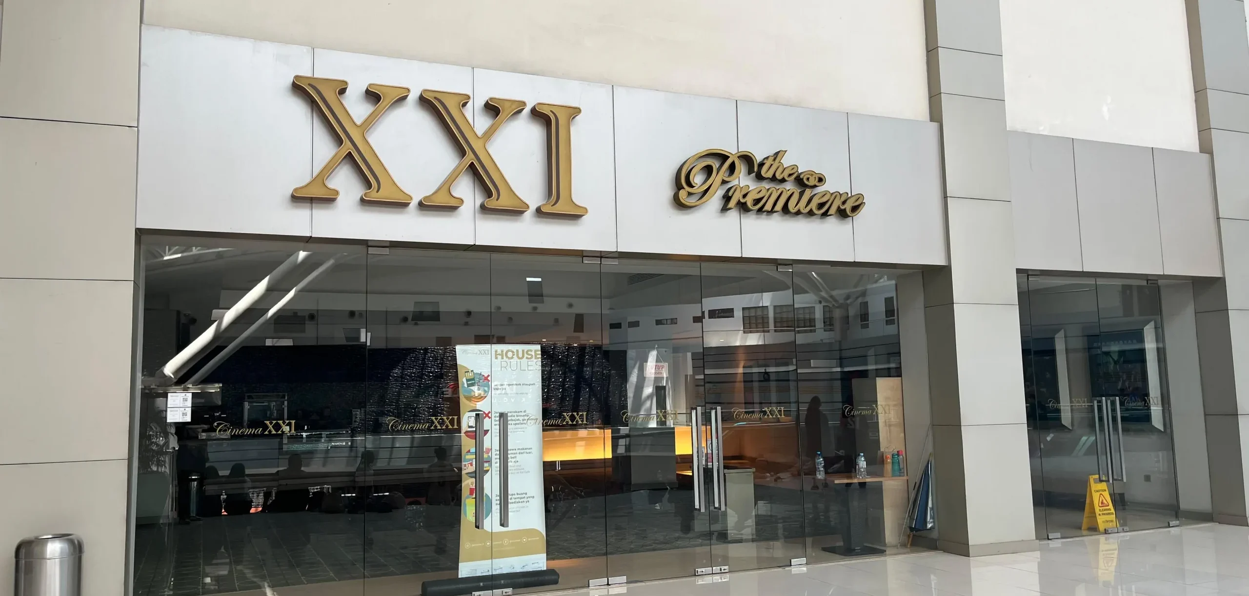 XXI Fairway Nine Mall