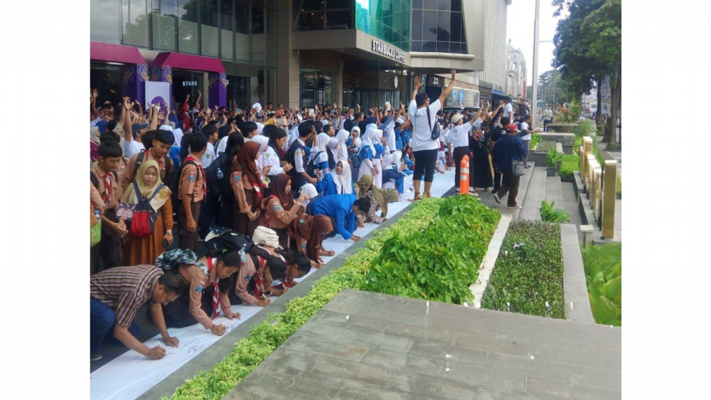 Front Fairway Nine Mall